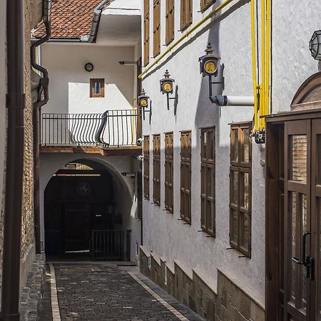 Casa Veche Aparthotel Брашов Екстериор снимка
