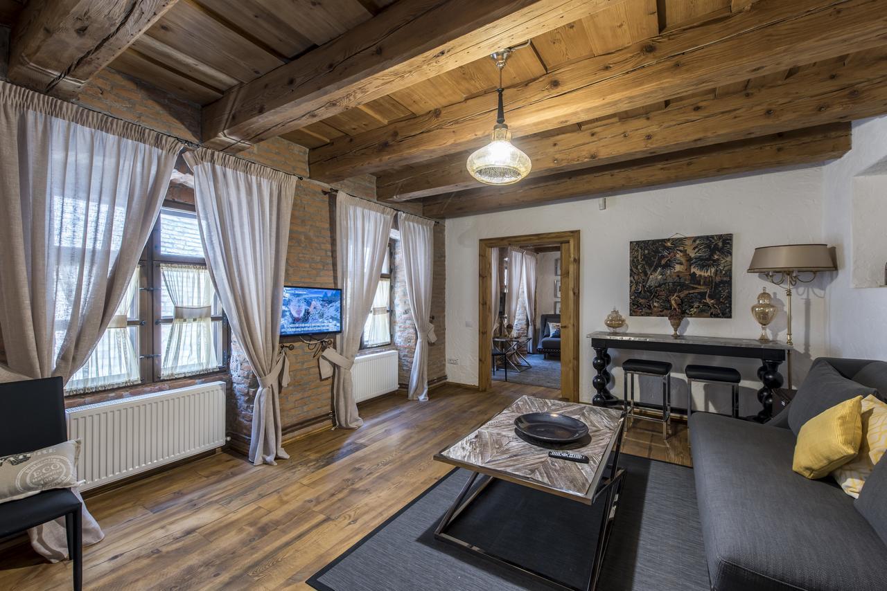 Casa Veche Aparthotel Брашов Екстериор снимка