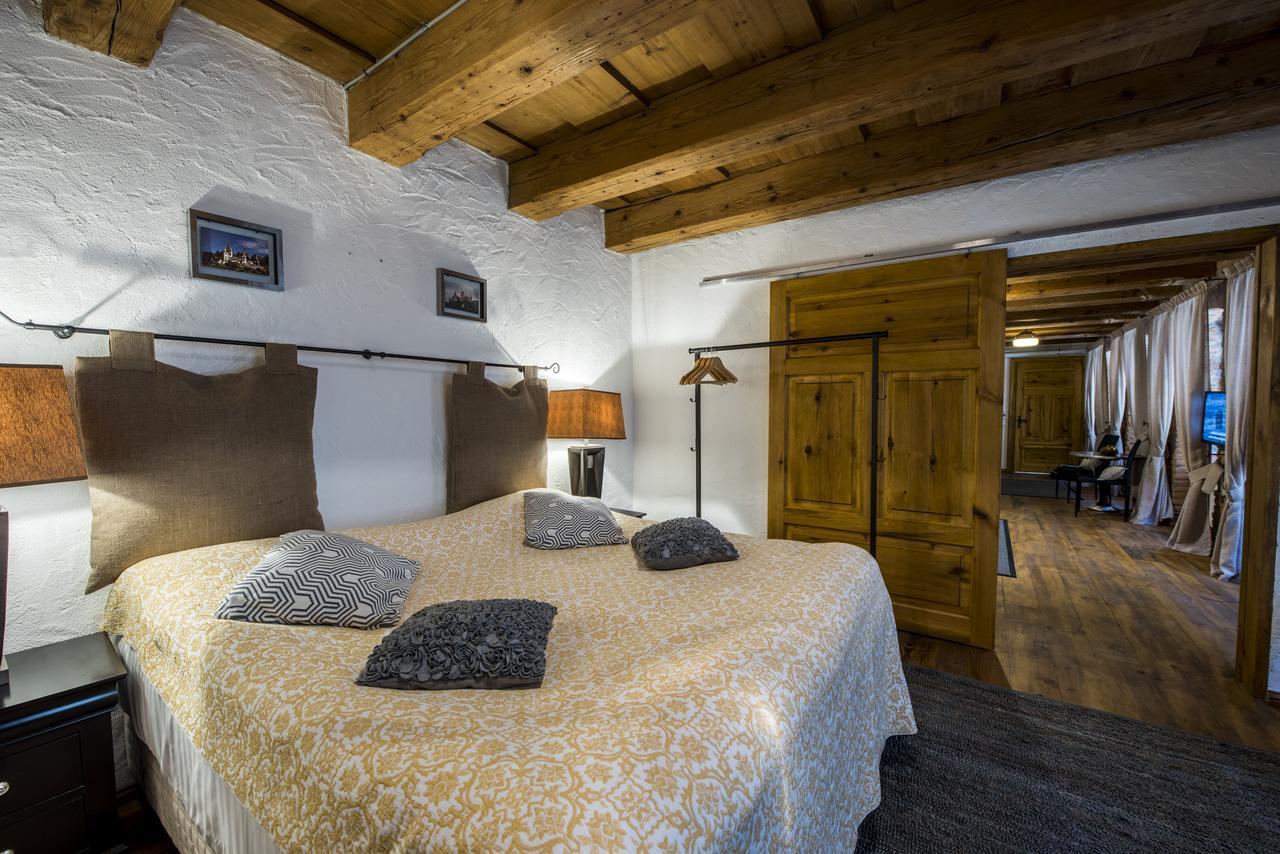 Casa Veche Aparthotel Брашов Екстериор снимка