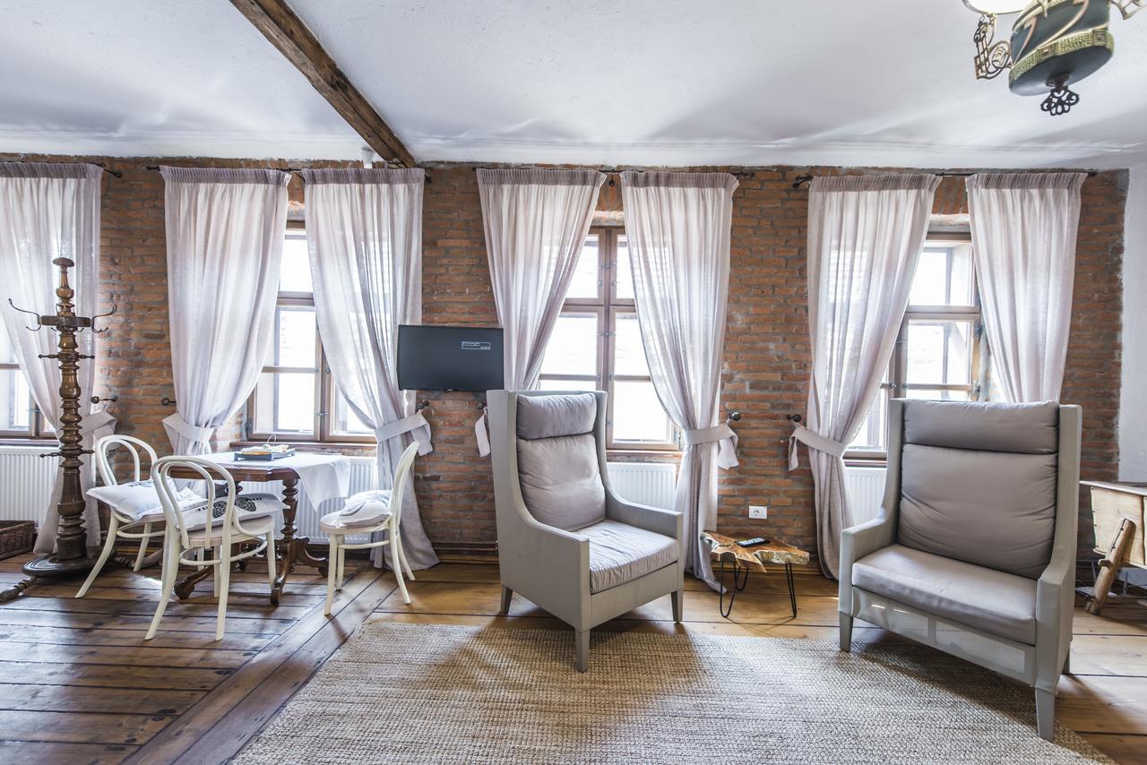 Casa Veche Aparthotel Брашов Екстериор снимка