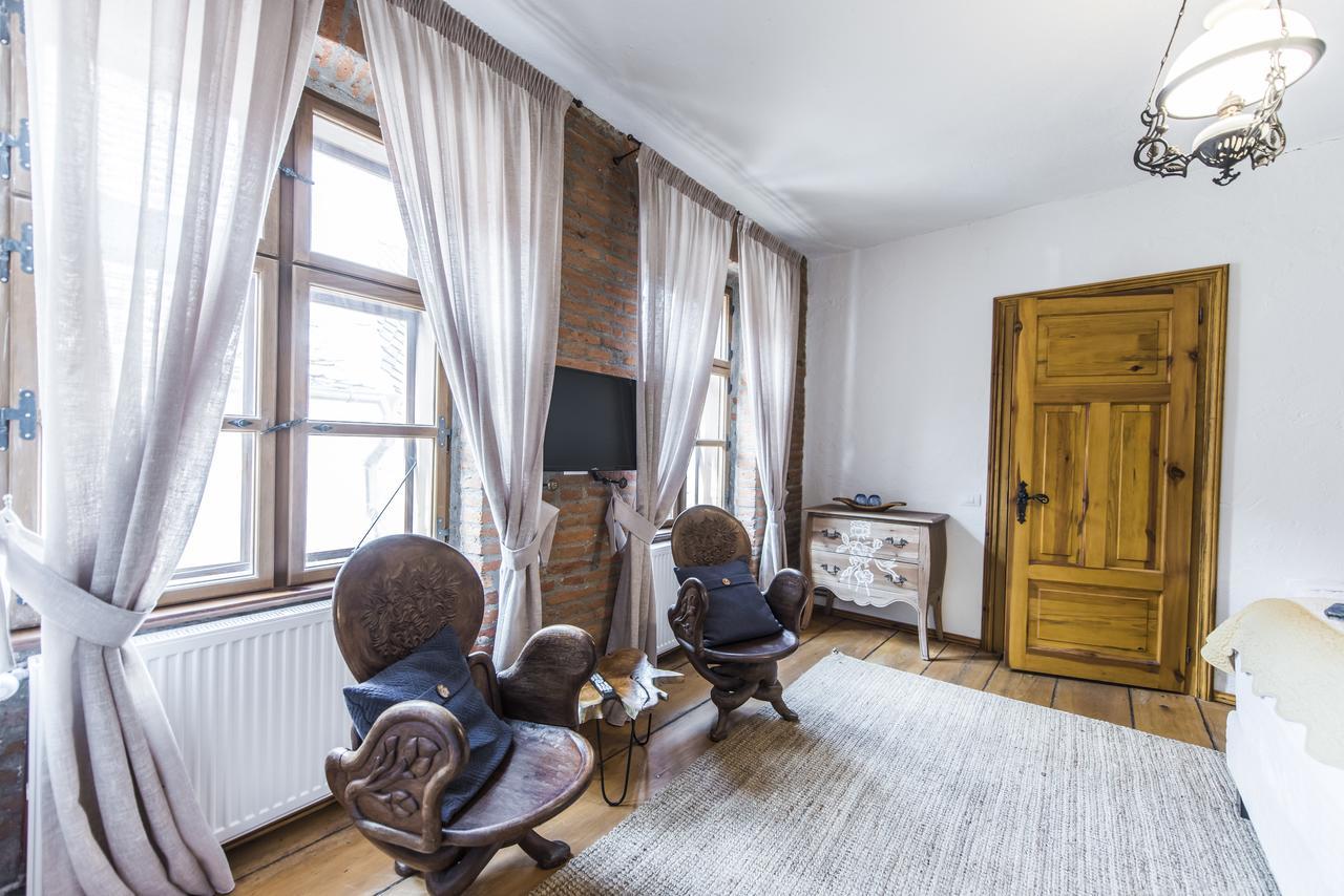 Casa Veche Aparthotel Брашов Екстериор снимка
