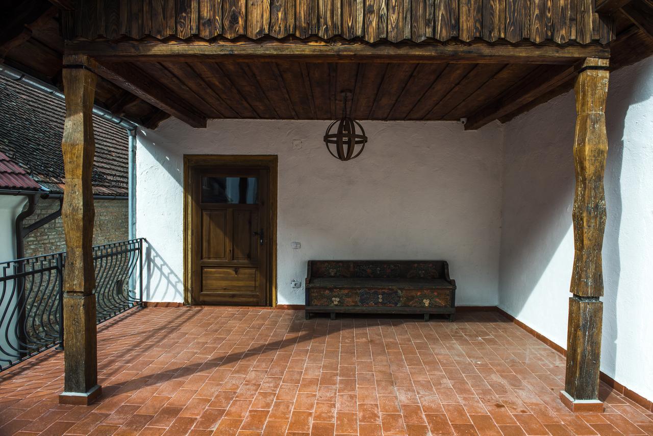 Casa Veche Aparthotel Брашов Екстериор снимка